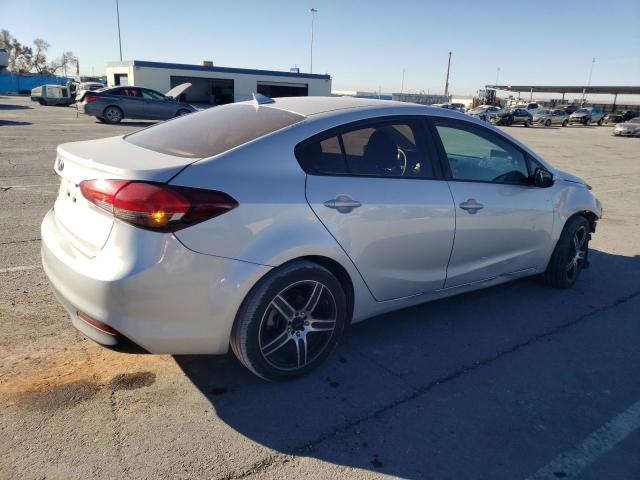 3KPFK4A77HE119643 | 2017 KIA FORTE LX