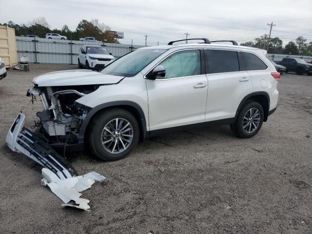 VIN 5TDJZRFH4KS570420 2019 Toyota Highlander, SE no.1