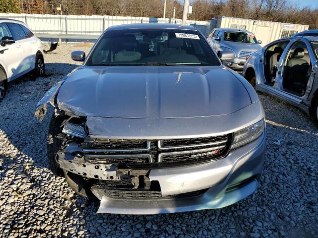 Lot #2440987088 2015 DODGE CHARGER SE salvage car