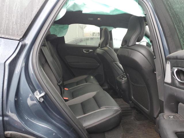 2022 VOLVO XC60 B6 R- LYV062RM5NB011733