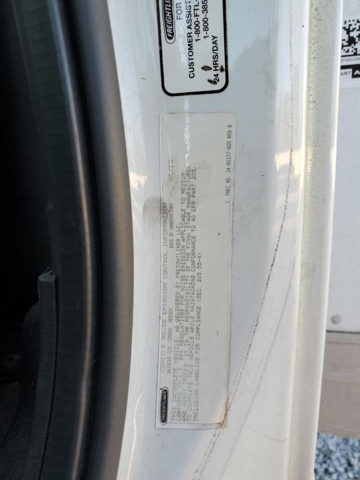 Lot #2235015099 2011 FREIGHTLINER M2 106 MED