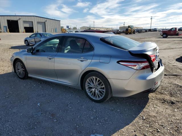 VIN 4T1B11HK5JU063957 2018 Toyota Camry, L no.2