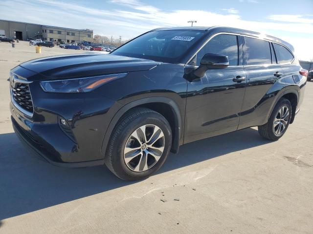 Lot #2247081697 2022 TOYOTA HIGHLANDER salvage car