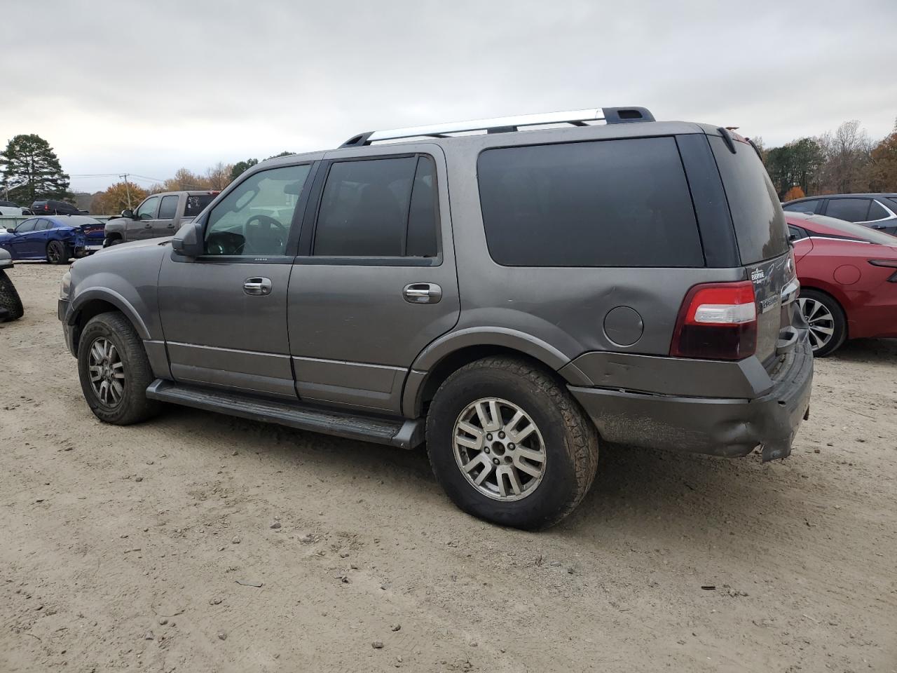 2013 Ford Expedition Limited vin: 1FMJU1K55DEF33635