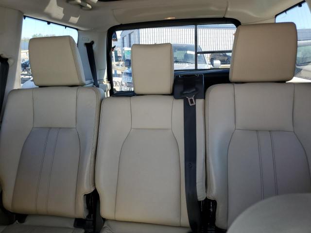 2013 Land Rover LR4 - Image 10