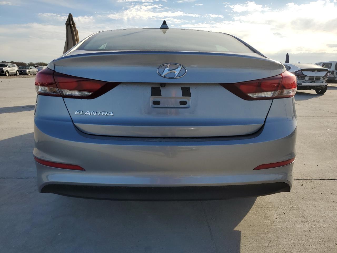 Lot #3025929948 2017 HYUNDAI ELANTRA SE