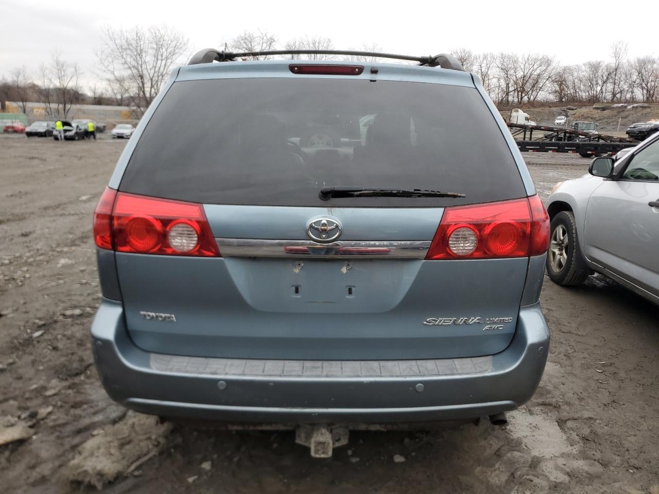 Lot #3030409458 2006 TOYOTA SIENNA XLE