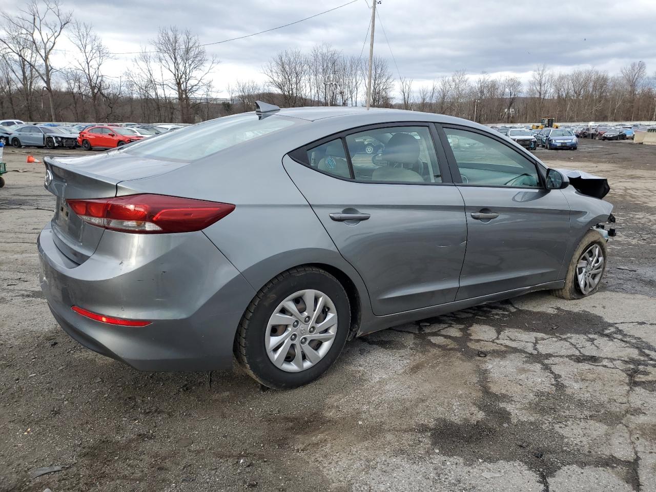 Lot #3037154507 2017 HYUNDAI ELANTRA SE