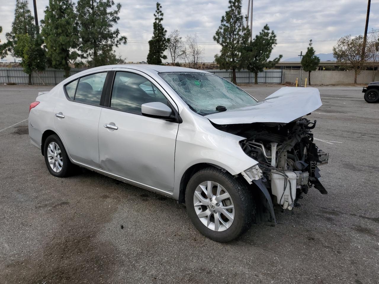 Lot #3034349077 2018 NISSAN VERSA S