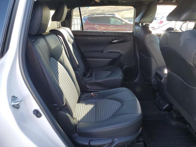 2022 TOYOTA HIGHLANDER - 5TDJZRBH5NS194952