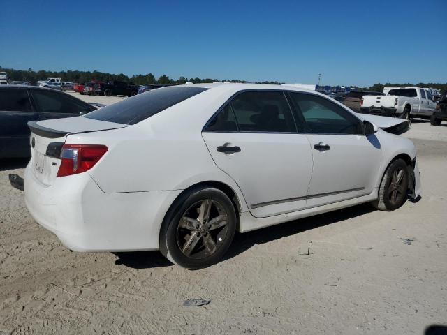 VIN 4T1BF1FK4EU341791 2014 TOYOTA CAMRY no.3