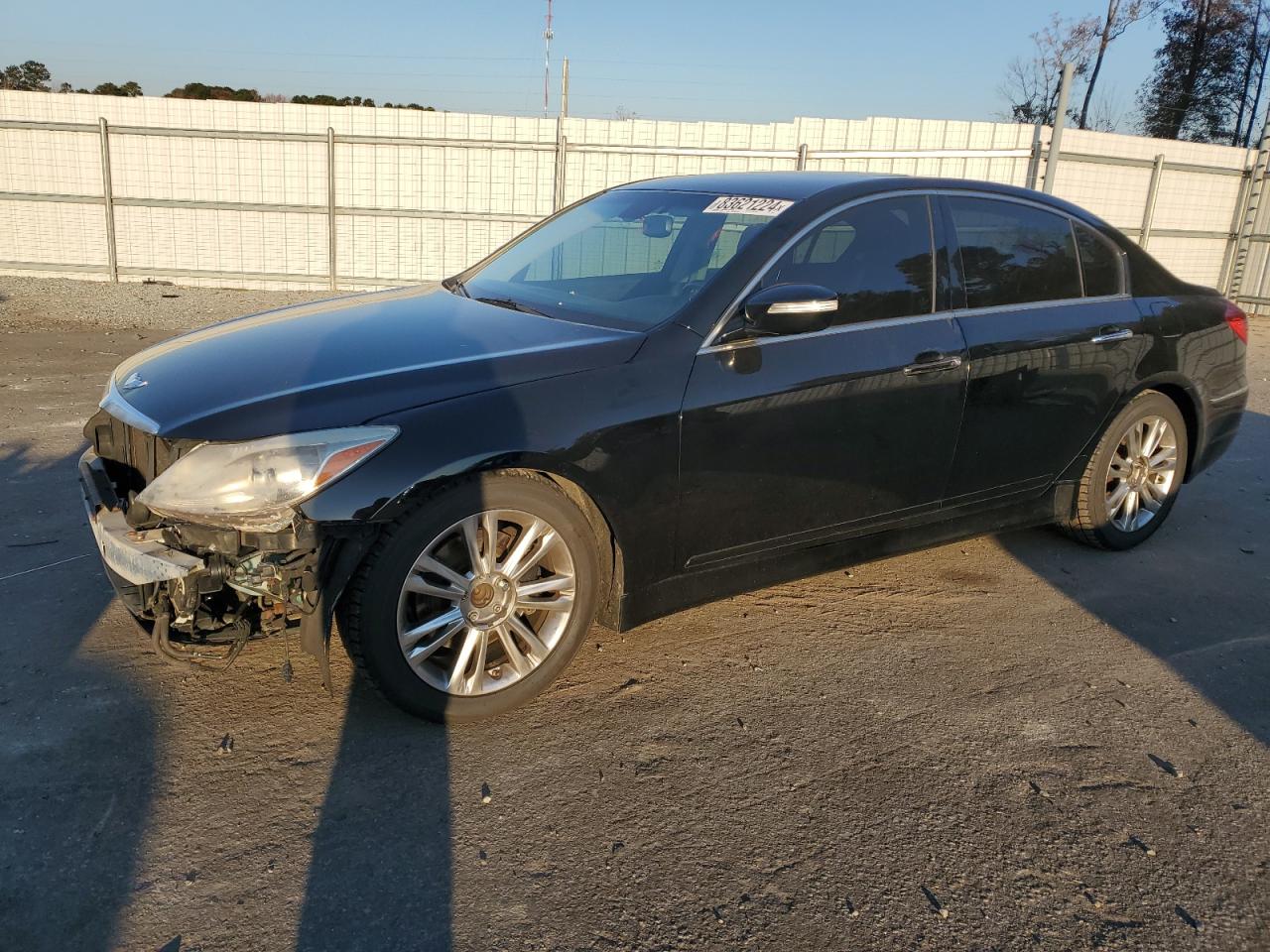  Salvage Hyundai Genesis