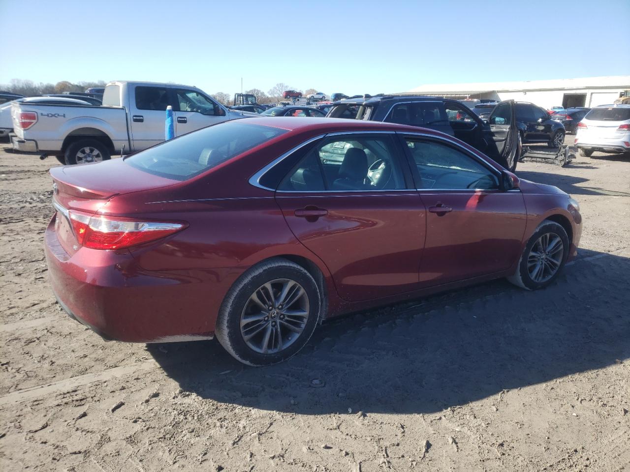 Lot #3028581946 2015 TOYOTA CAMRY LE