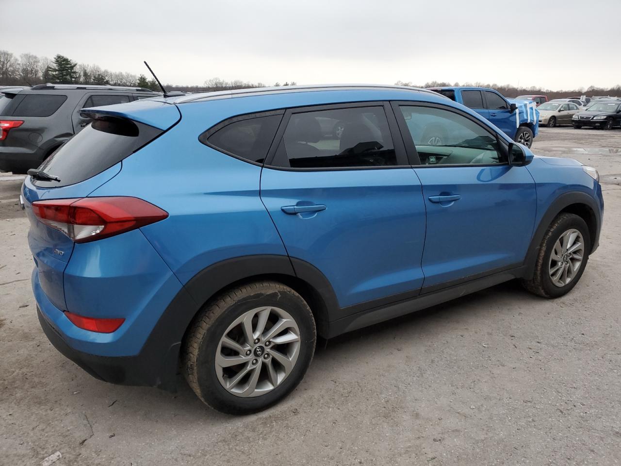 Lot #3030725142 2016 HYUNDAI TUCSON LIM