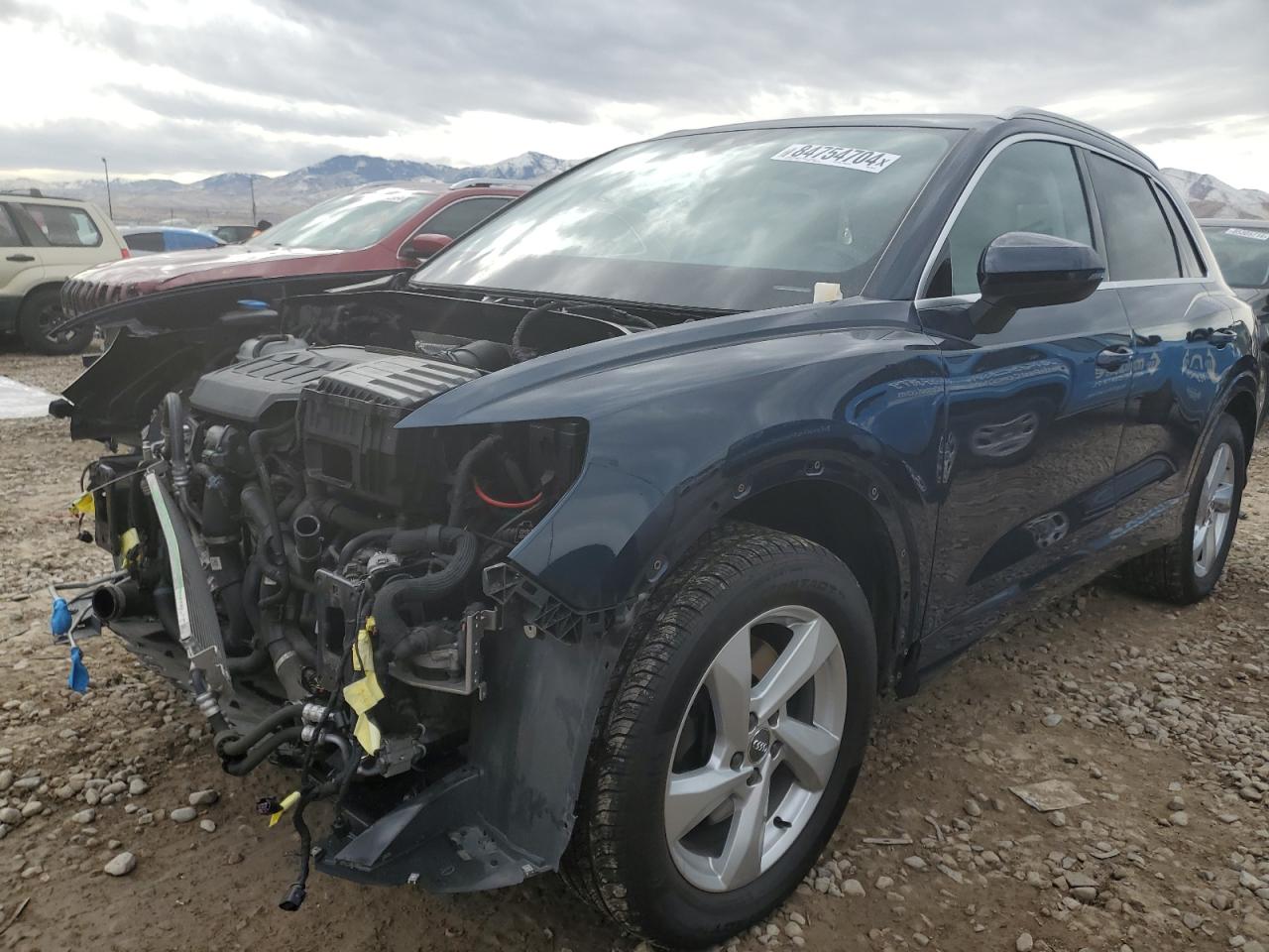  Salvage Audi Q3