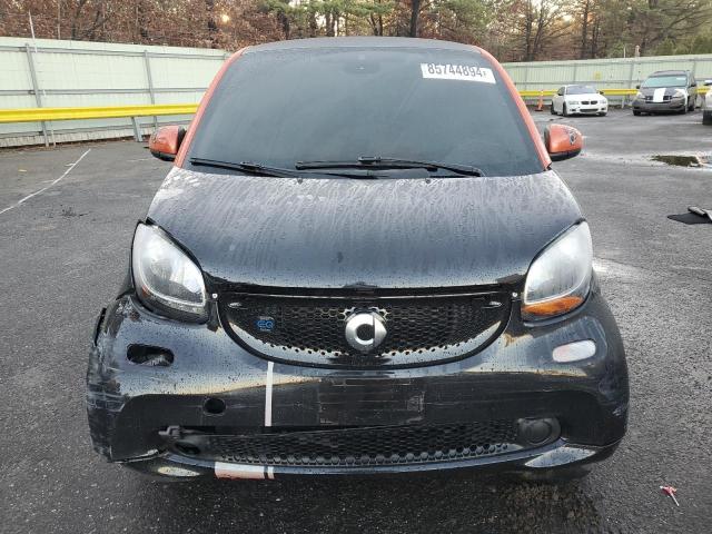 VIN WMEFJ9BA6JK326247 2018 SMART FORTWO no.5