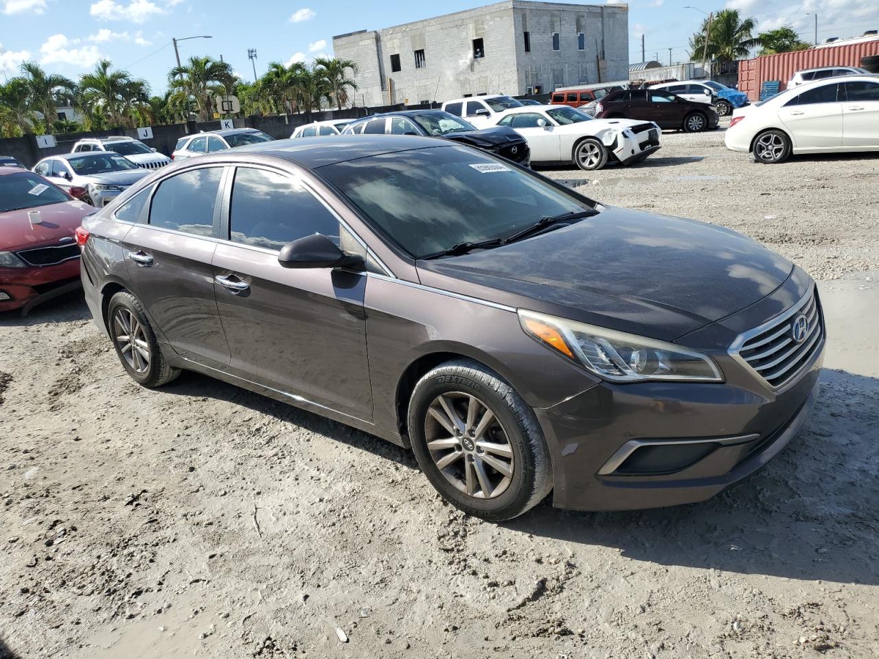 Lot #3033018997 2017 HYUNDAI SONATA SE