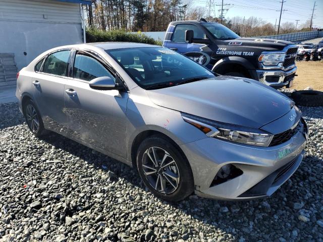 VIN 3KPF24AD2RE726685 2024 KIA FORTE no.4