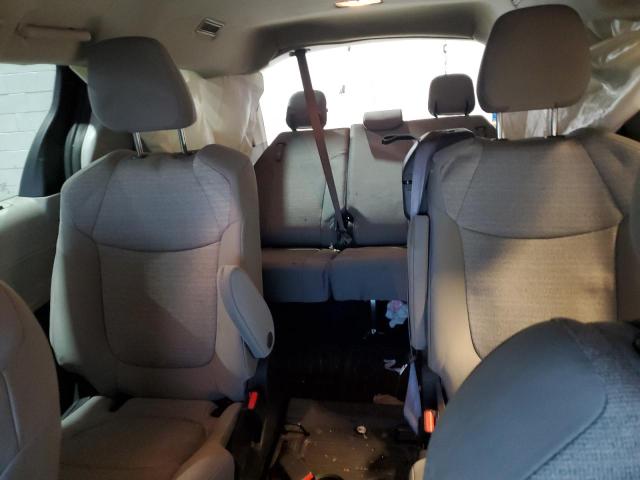 2022 TOYOTA SIENNA LE - 5TDKSKFC0NS066813