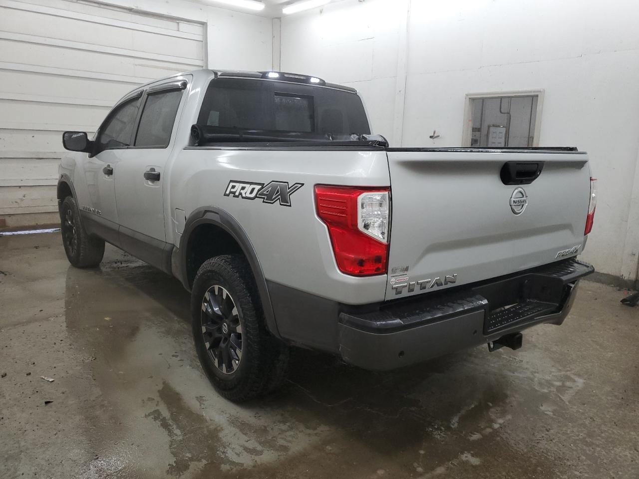 Lot #3028580938 2018 NISSAN TITAN SV