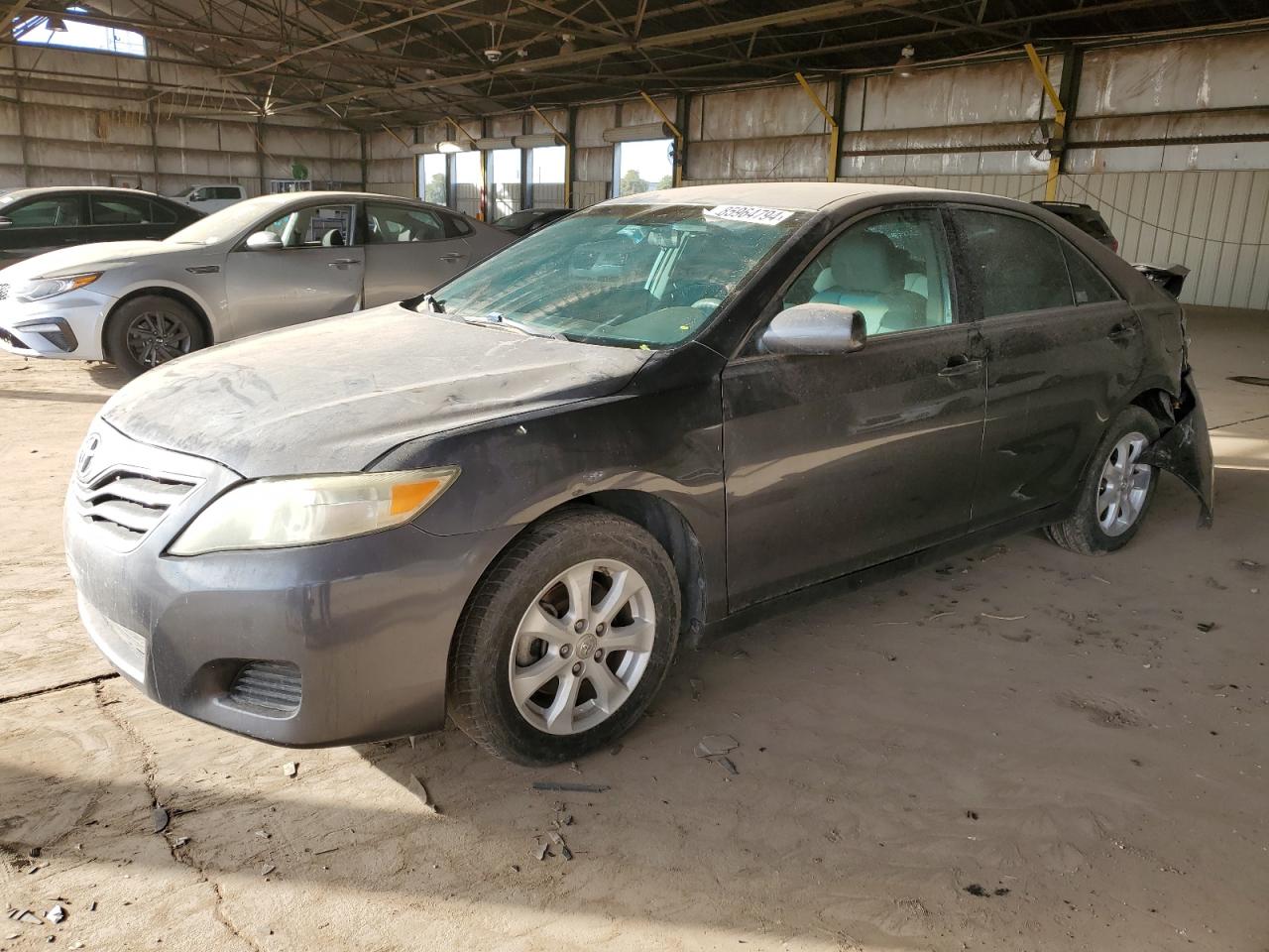 TOYOTA CAMRY BASE