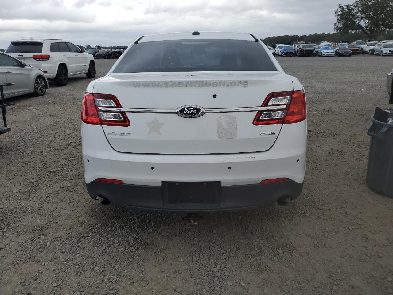 Lot #3028282802 2016 FORD TAURUS POL