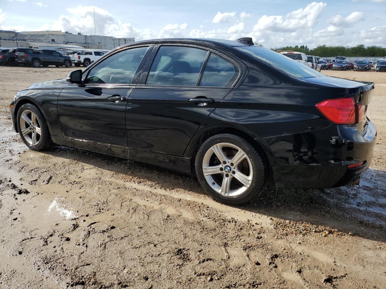 Lot #3033053017 2013 BMW 320 I