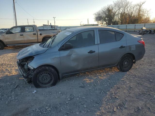 NISSAN VERSA S