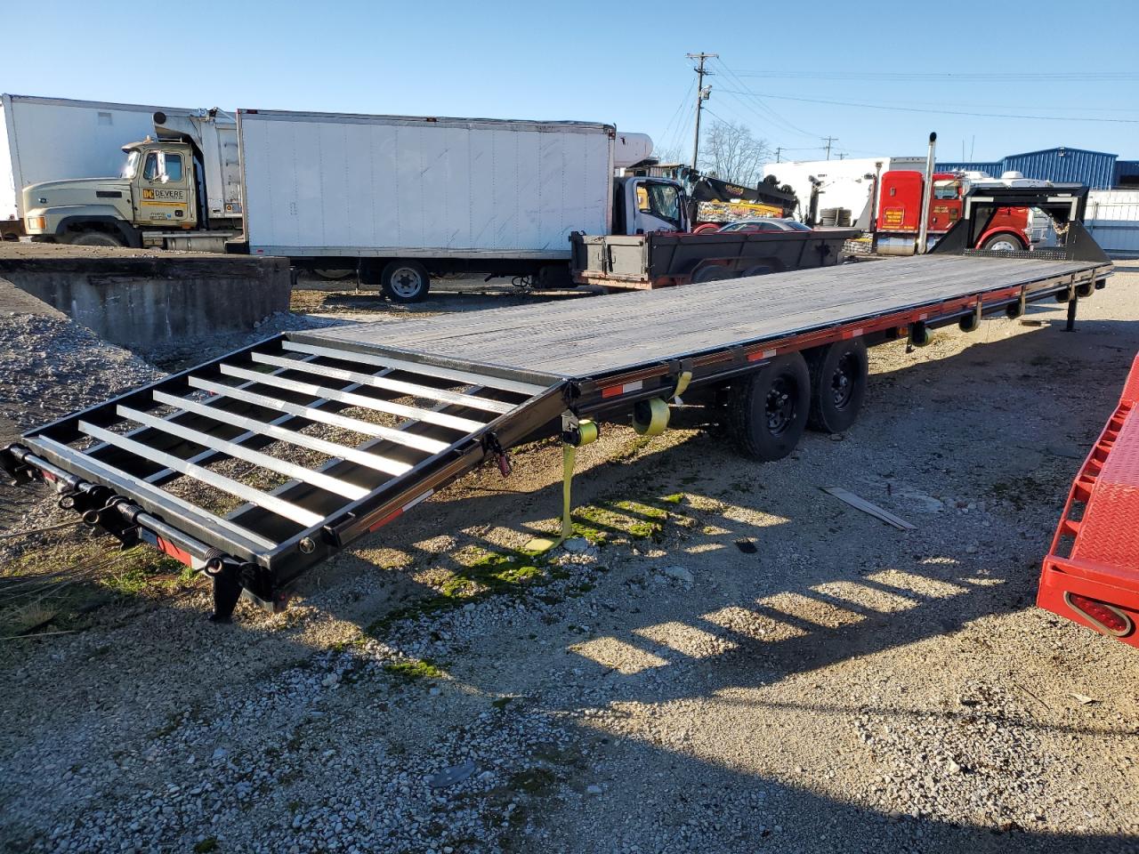 Lot #3030491458 2023 TRAIL KING TRAILER