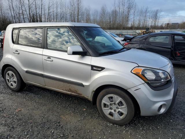 VIN KNDJT2A54D7767770 2013 KIA SOUL no.4