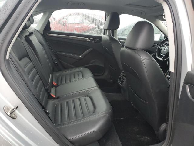 2017 VOLKSWAGEN PASSAT SEL - 1VWCT7A34HC080416