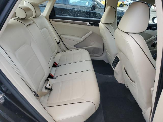 2018 VOLKSWAGEN PASSAT SE - 1VWBA7A39JC030750