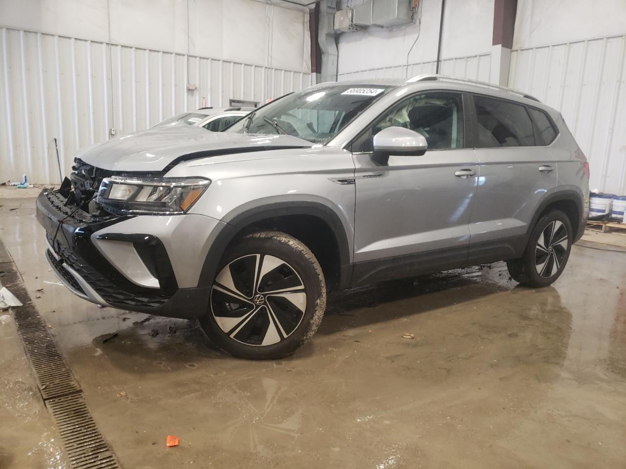 3VVUX7B25RM055012 VOLKSWAGEN TAOS SE 2024