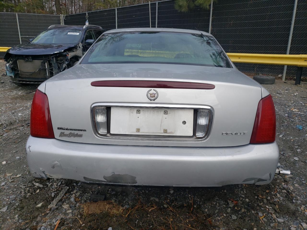 Lot #3034502761 2001 CADILLAC DEVILLE