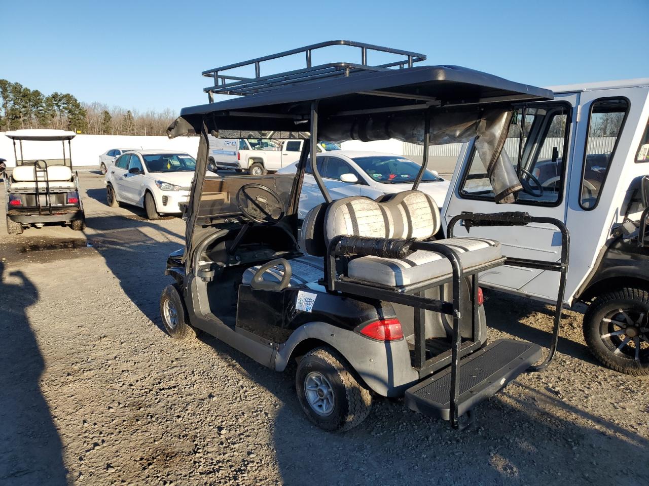 Lot #3044526588 2010 GOLF CART