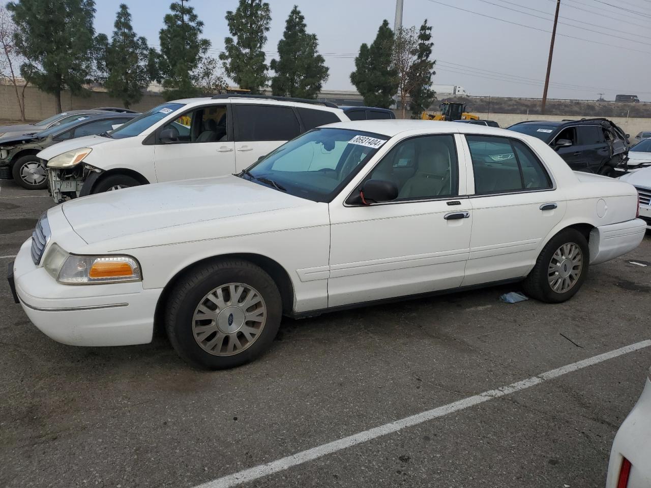  Salvage Ford Crown Vic