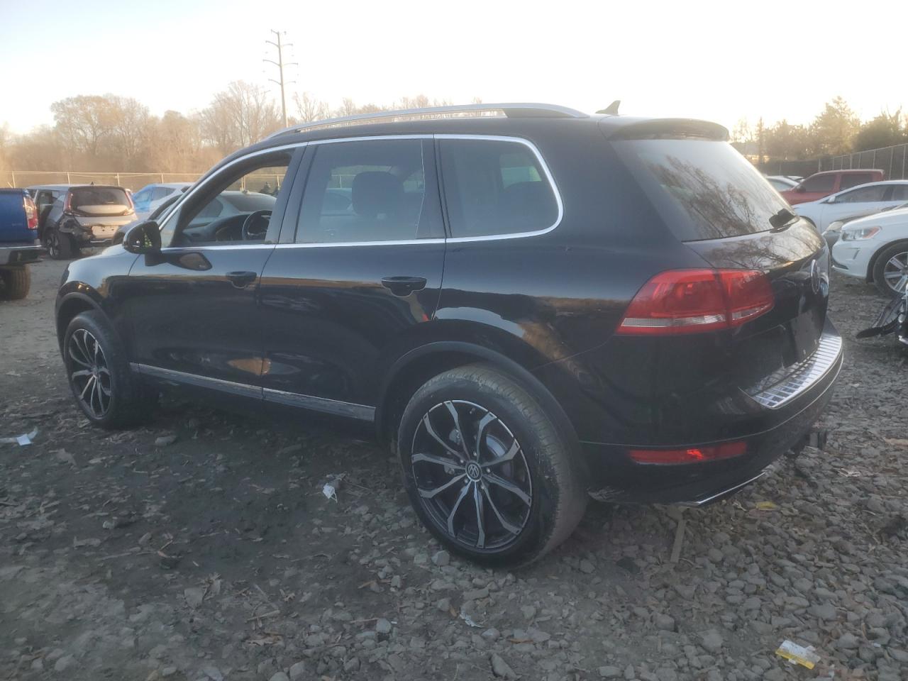 Lot #3037160527 2013 VOLKSWAGEN TOUAREG V6