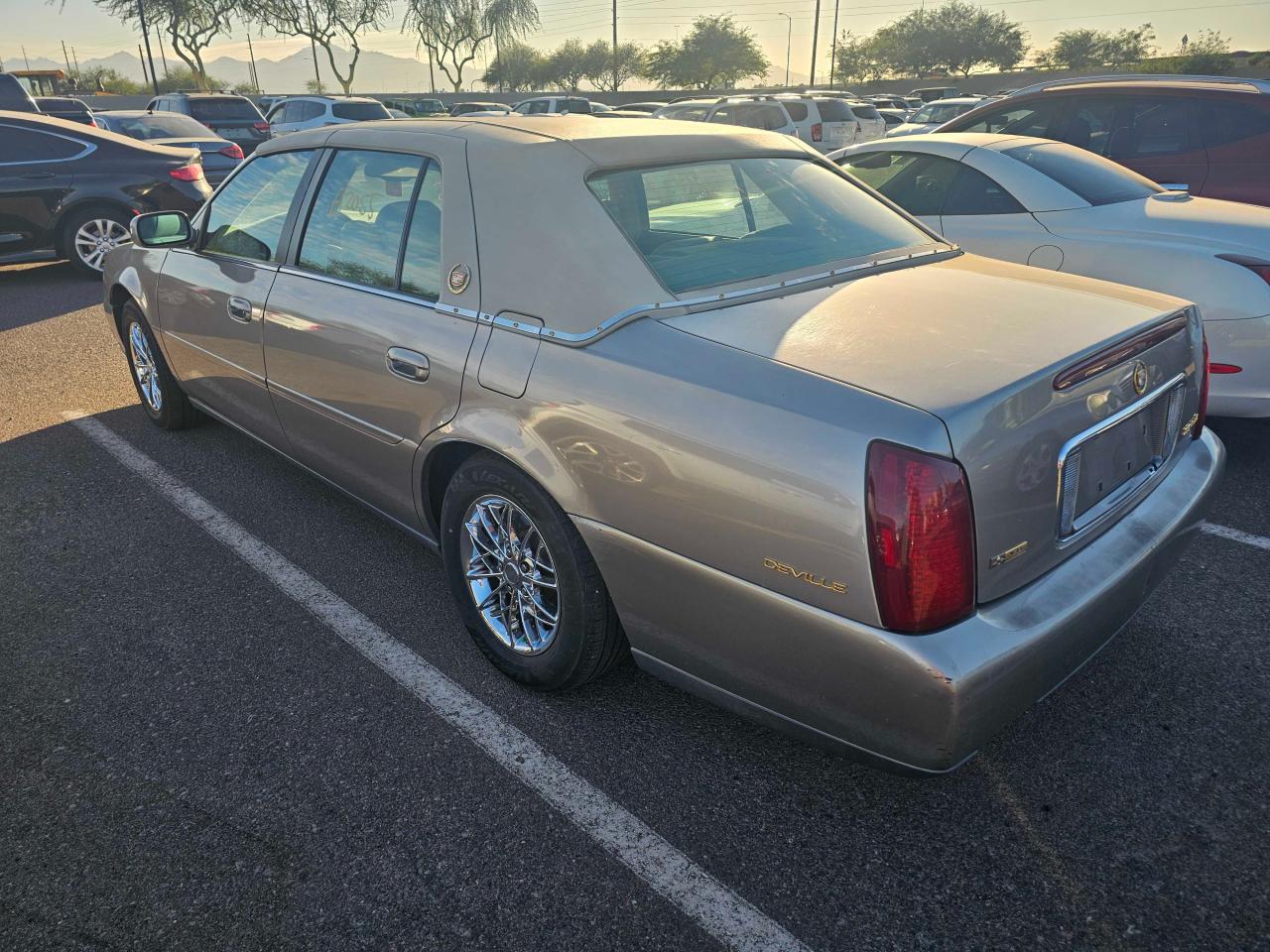 Lot #3029371734 2004 CADILLAC DEVILLE