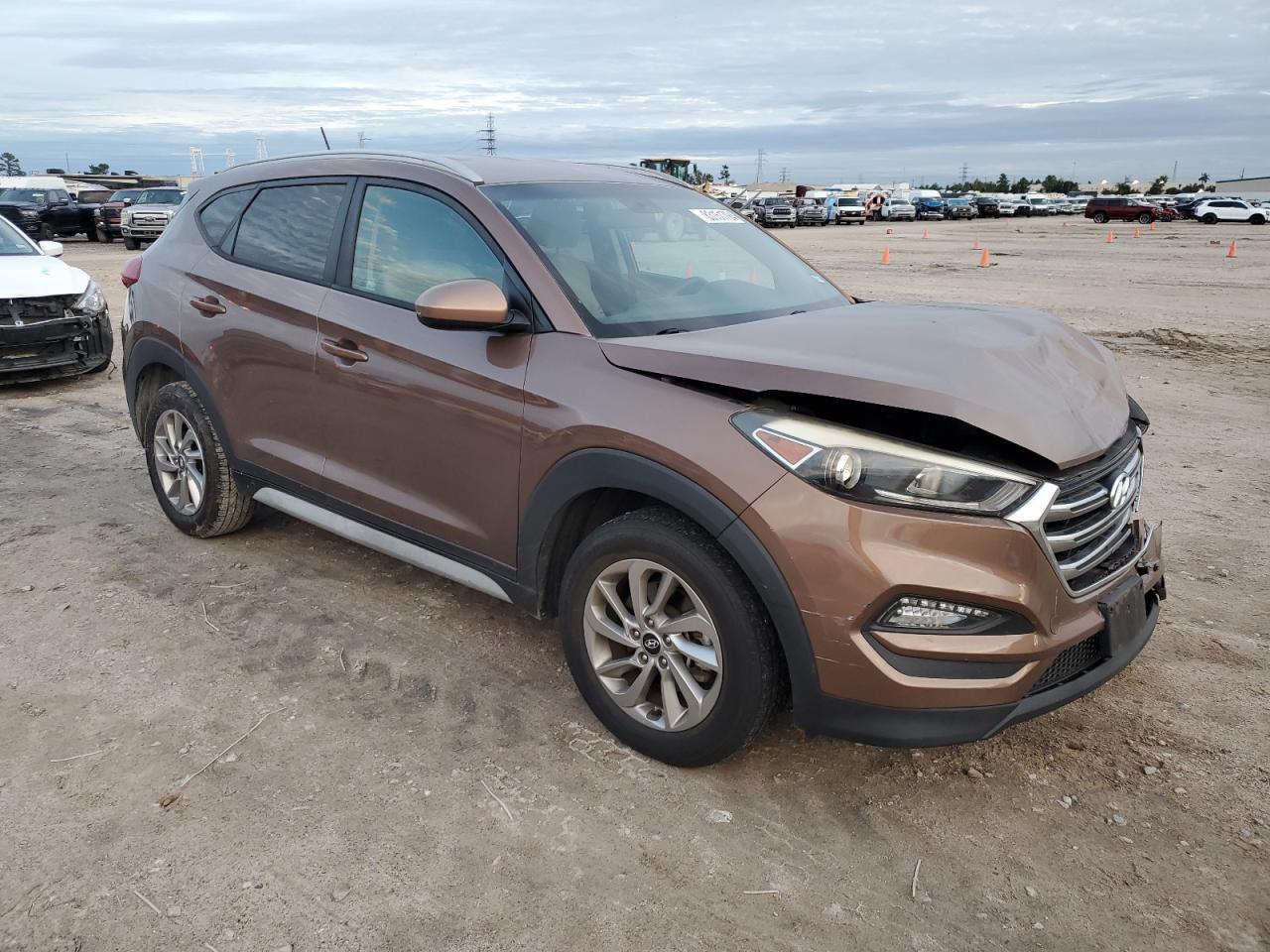 Lot #3037333769 2017 HYUNDAI TUCSON LIM