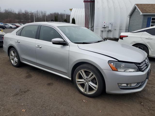 VIN 1VWCM7A33EC036397 2014 VOLKSWAGEN PASSAT no.4