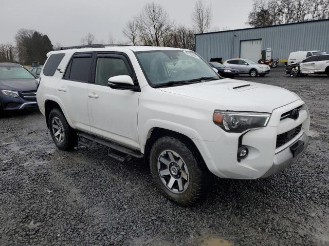 2022 TOYOTA 4RUNNER SR - JTERU5JR0N6068532