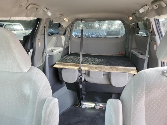 2018 TOYOTA SIENNA LE - 5TDKZ3DC8JS905279