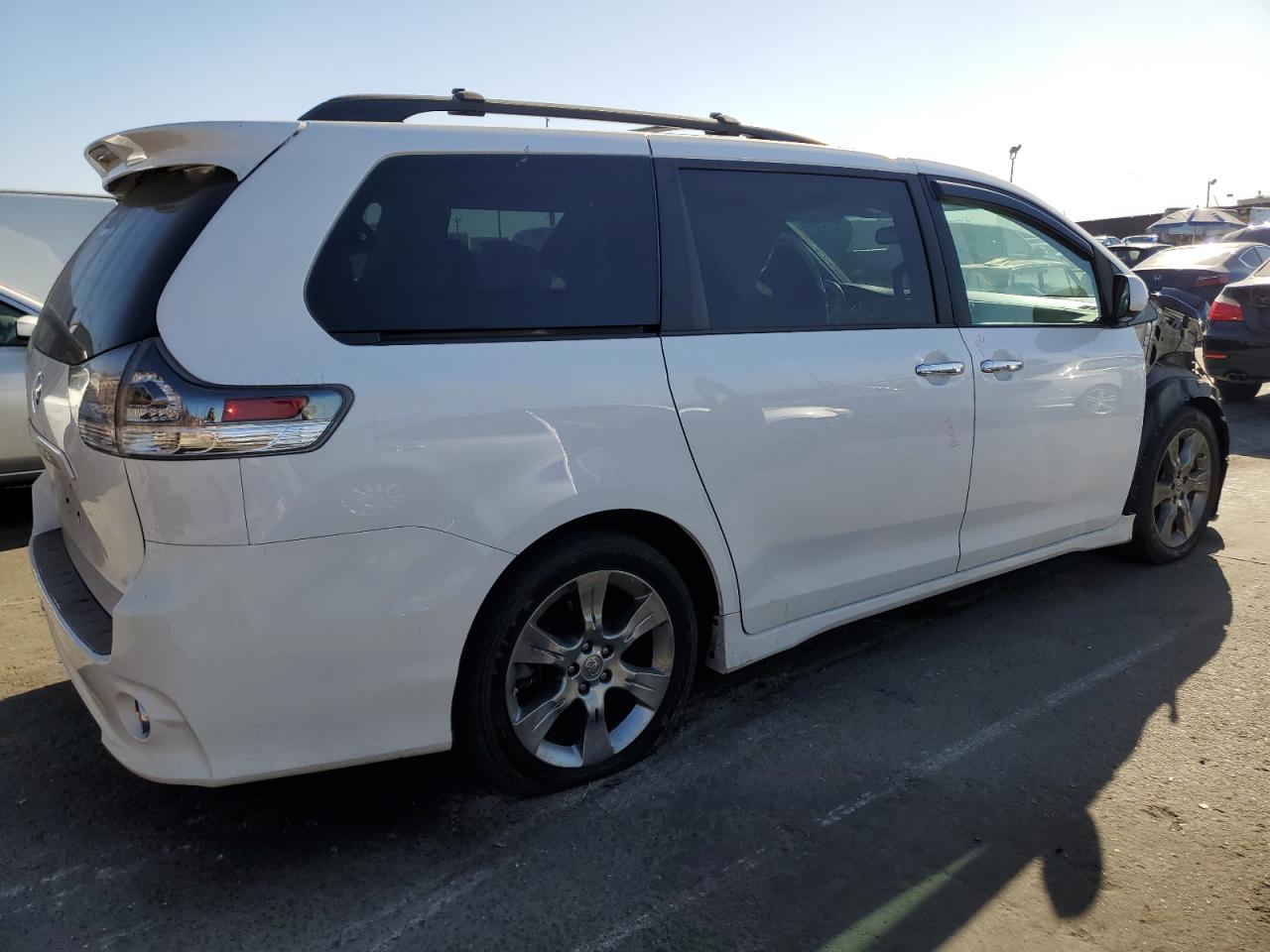 Lot #3028397813 2014 TOYOTA SIENNA SPO