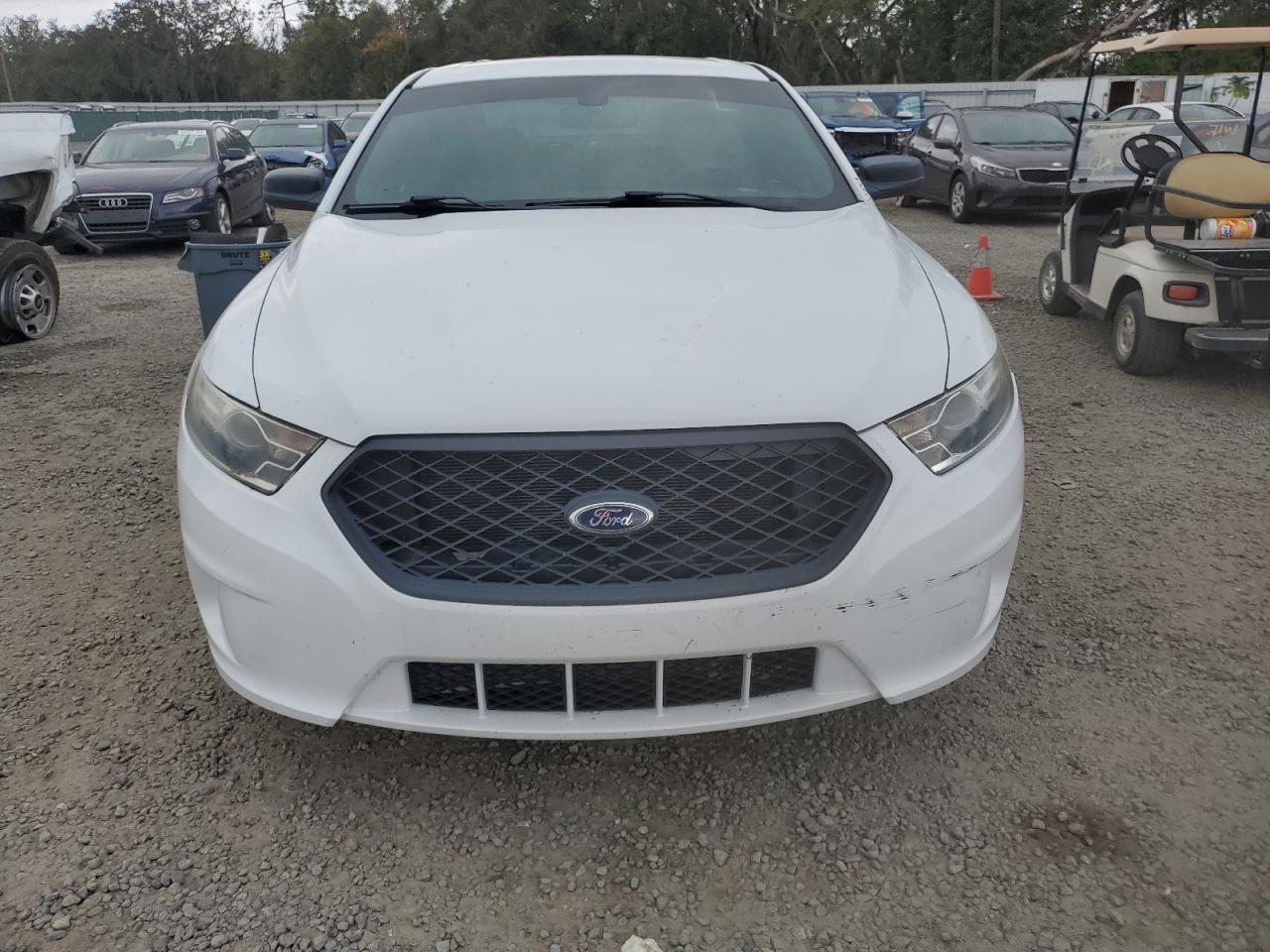 Lot #3028282802 2016 FORD TAURUS POL