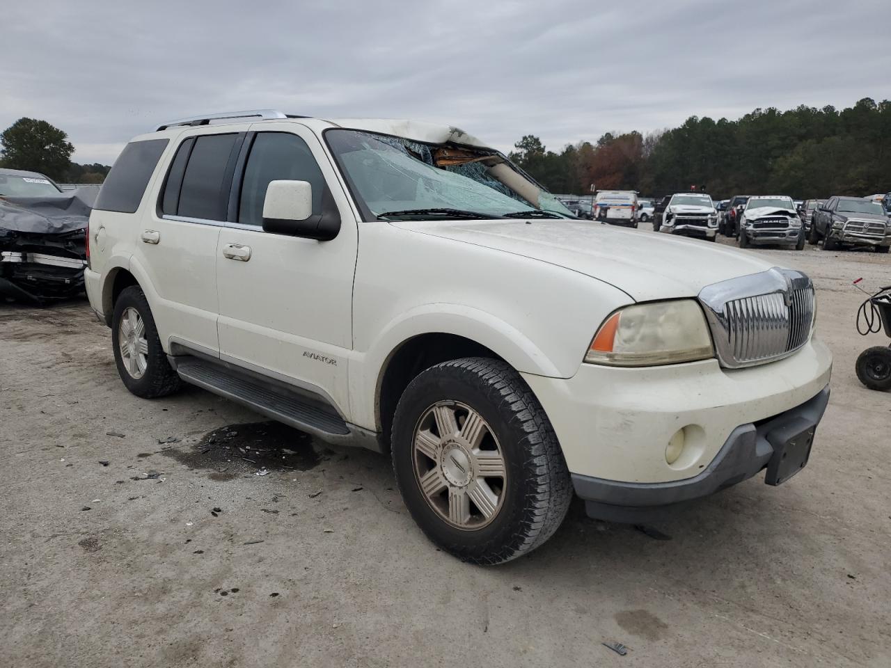 Lot #3029590070 2004 LINCOLN AVIATOR