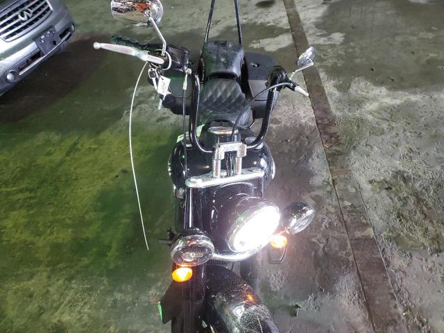 2019 HARLEY-DAVIDSON FLHC 1HD1YAJ23KB070066