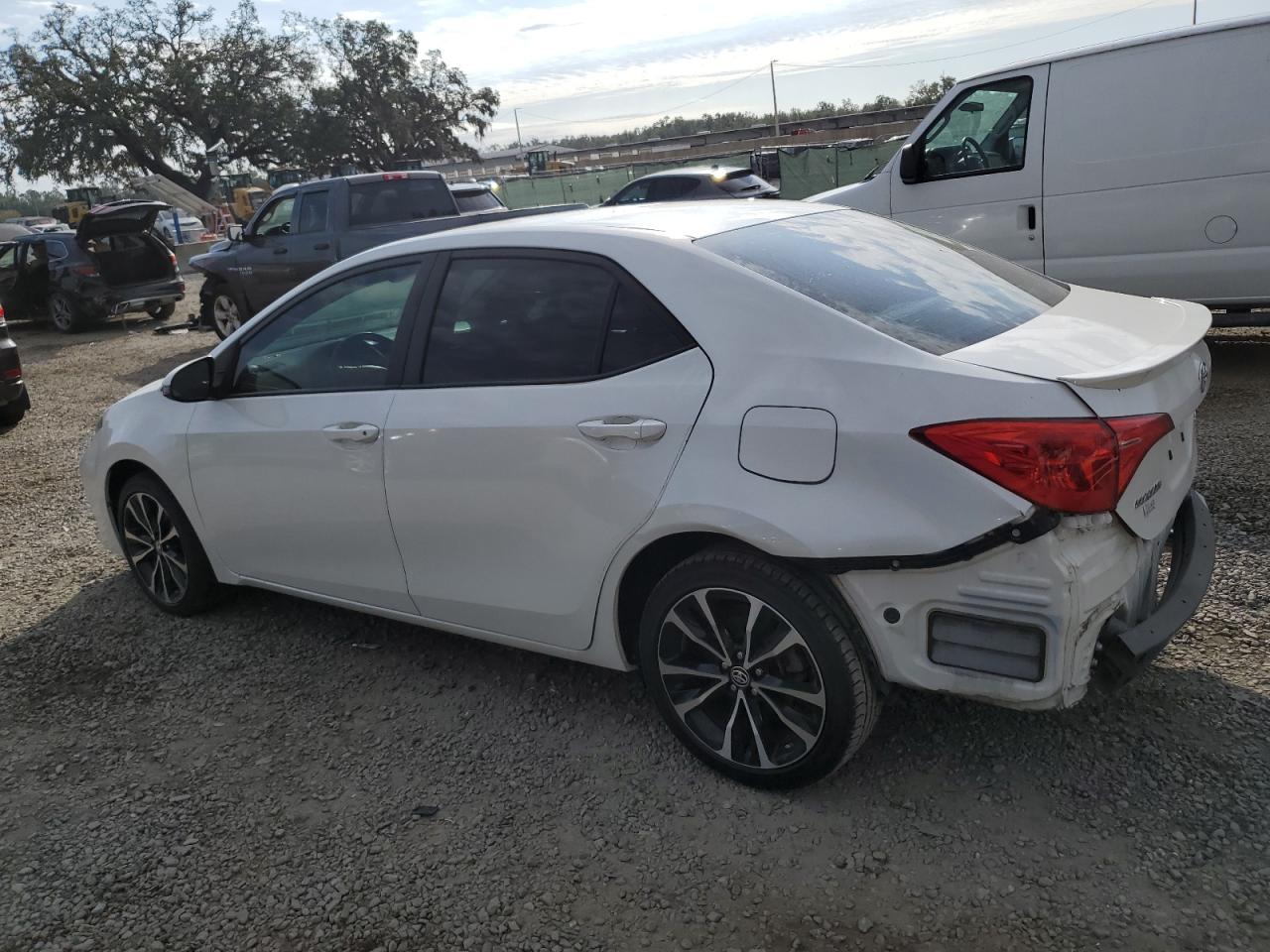 Lot #3037994284 2019 TOYOTA COROLLA L