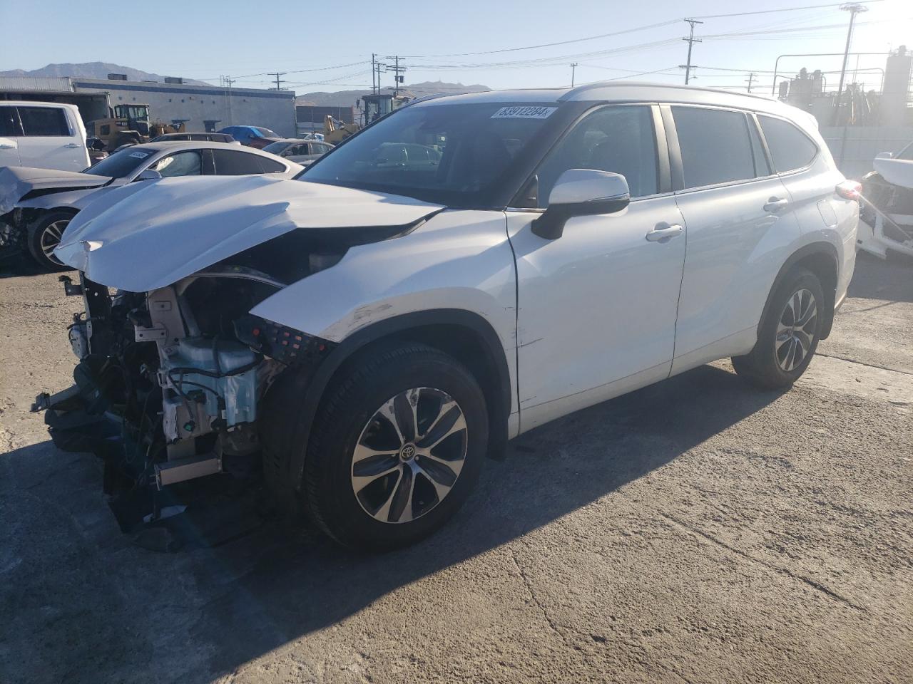  Salvage Toyota Highlander