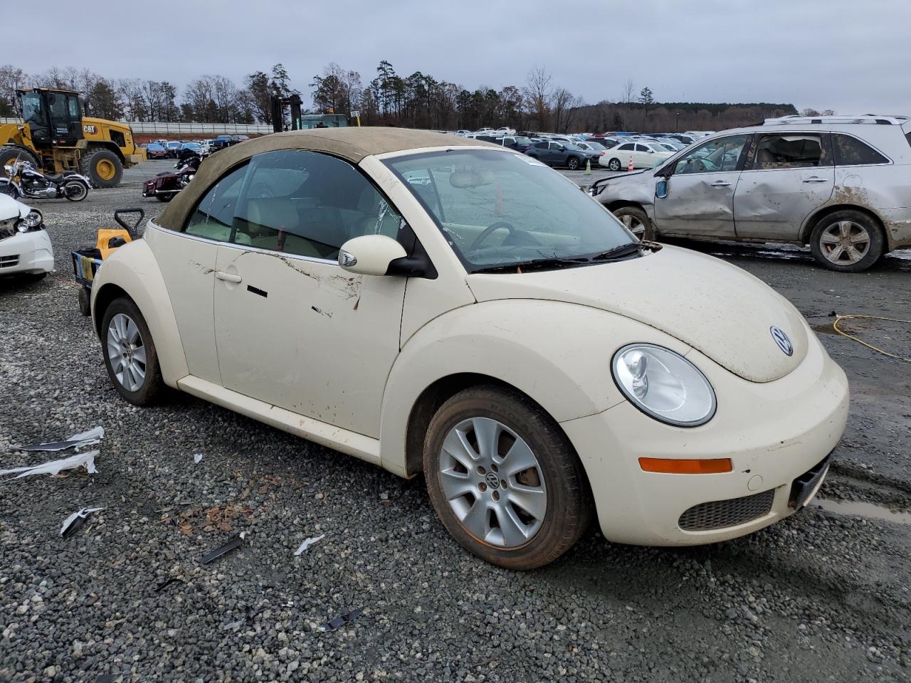 Lot #3027114818 2010 VOLKSWAGEN NEW BEETLE