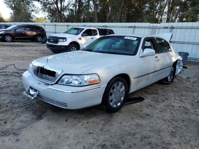 2004 LINCOLN TOWN CAR U #3041022451